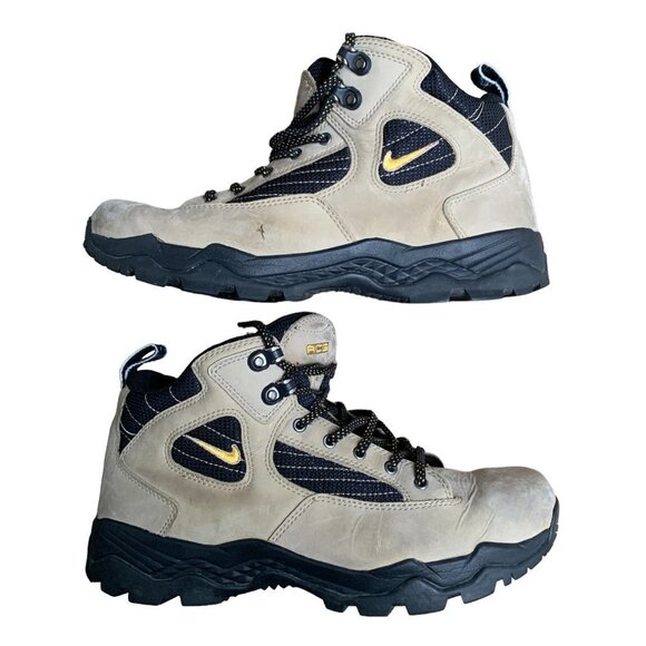 VINTAGE 2003 Nike ACG Boots Size 9 Traverse Brown - Picture 1 of 15